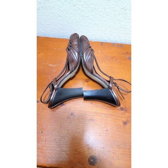 Vintage Miss Bison  Brown faux leather block  Strappy Heels With Buckle Closure - Picture 6 of 12